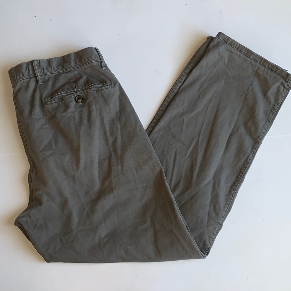 Gap Khakis Pants Straight Stretch Gray Size 36 Wide 32 Long